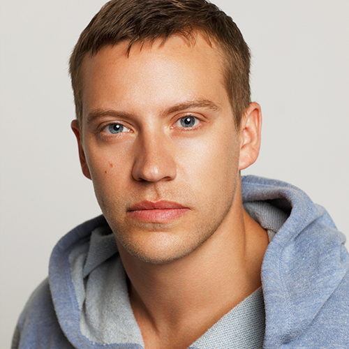 Jacob Tomuri Photo 1